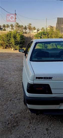 بيجو 405